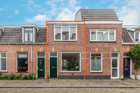 Tussenwoning te koop: Seringstraat 5, Egelantierstraat, Mariëndaalstraat e.o. Utrecht