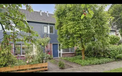 Terraced house for sale: Sesastraat 5, Ulk en omgeving Almelo