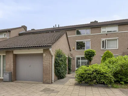 Tussenwoning te koop: Sibeliuslaan 51, Wagenaarstraat en omgeving Oss