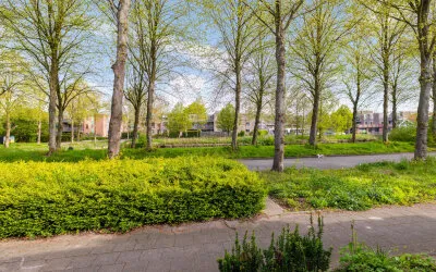 Tussenwoning te koop: Sibrandaheerd 146, Groningen