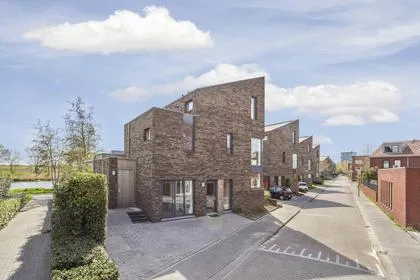 Vrijstaande woning te koop: Sidoniastraat 24, Stripheldenbuurt Zuid Almere