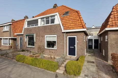 Tussenwoning te koop: Sieger van der Laanstraat 15, Midden Heerenveen