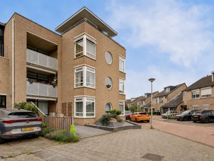Appartement te koop: Sientje Mesdag-van Houtenstraat 81, Maaswijk-Noordoost Spijkenisse