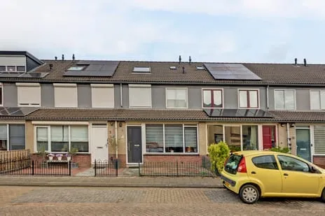 Tussenwoning te koop: Sientje Mesdag-van Houtenstraat 5, Maaswijk-Noordoost Spijkenisse