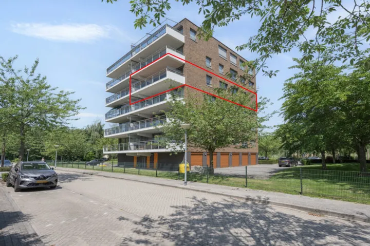 Appartement te koop: Sieradenweg 111, Sieradenbuurt (brt) Almere