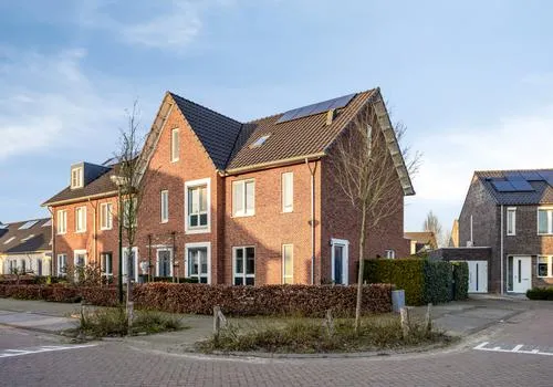 Hoekwoning te koop: Sigarenmaker 1, Middelbeers Oost West En Middelbeers