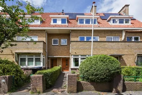 Terraced house for sale: Sijzenlaan 53, Vogelwijk 'S-Gravenhage