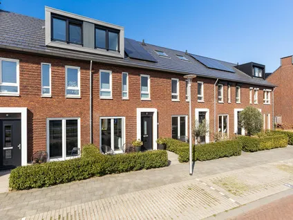 Tussenwoning te koop: Sikkel 63, Hendrik-Ido-Ambacht