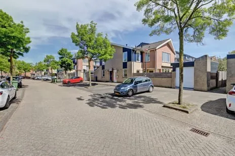 Tussenwoning te koop: Sikkelkruid 14, Kruidenbuurt Amersfoort