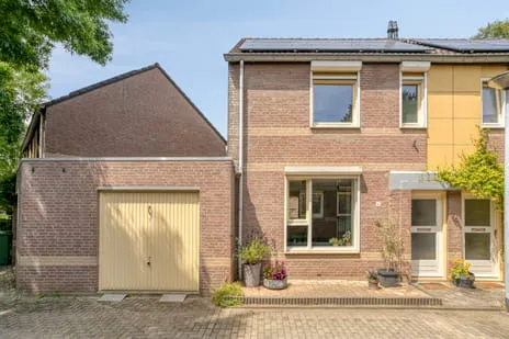 Tussenwoning te koop: Sileneweerd 6, Heugem Maastricht