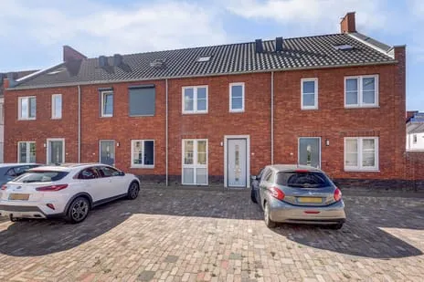 Tussenwoning te koop: Silenus 37, Cuijk