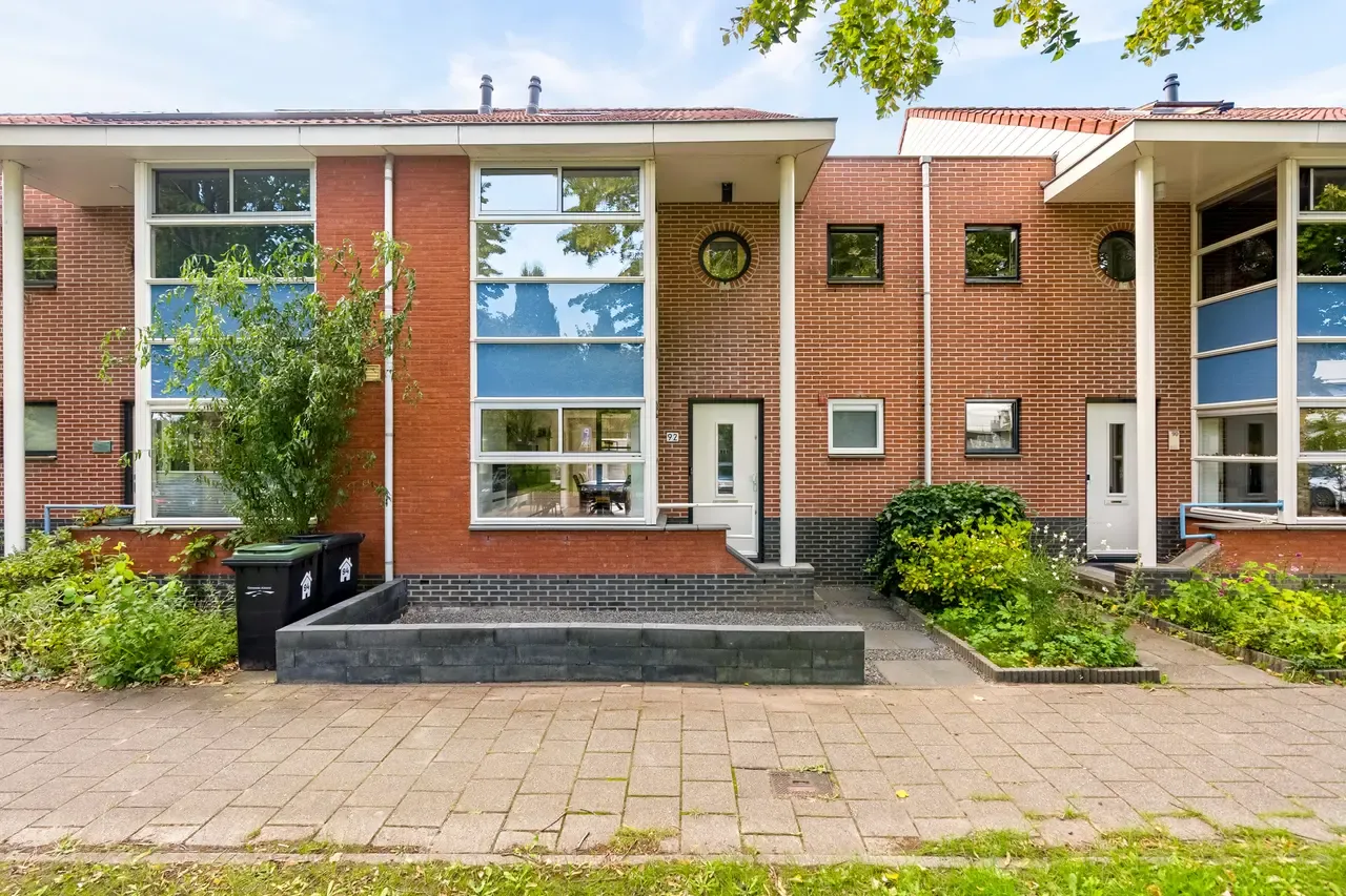 Tussenwoning te koop: Simon van Collemstraat 92, Almere