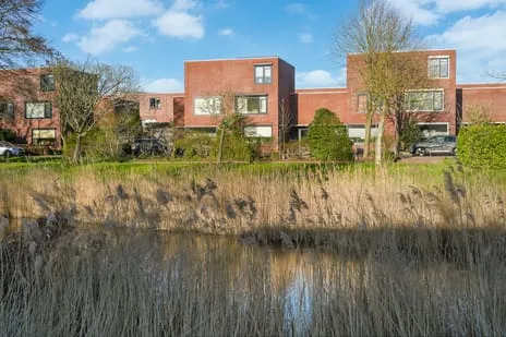 Tussenwoning te koop: Simon van Beaumontstraat 10, Veldzigt Middelburg