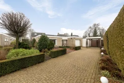 Vrijstaande woning te koop: Simon van den Berghstraat 46, Geffen