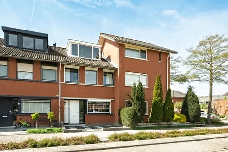 Tussenwoning te koop: Simon Vestdijkhove 61, Hoven-West Nieuwegein