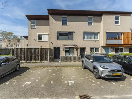 Tussenwoning te koop: Simon Vestdijksingel 137, Arnhem