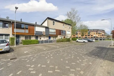 Tussenwoning te koop: Simon Vestdijksingel 153, Rijkerswoerd-Oost Arnhem