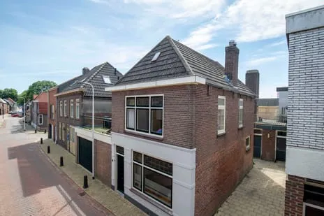 Hoekwoning te koop: Simondsstraat 4, Genemuiden