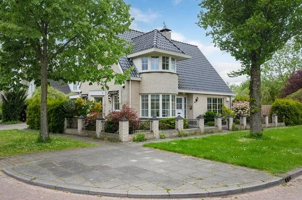 Woning te huur: Simone Signoretstraat, Filmwijk Midden Almere