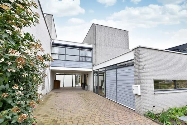 Tussenwoning te koop: Simone de Beauvoirlaan 79, Filosofenbuurt Huizen