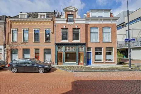 Tussenwoning te koop: Singel 11, Matena's Pad en omgeving Dordrecht