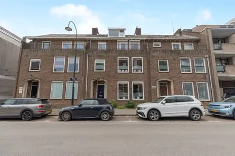 Tussenwoning te koop: Singel 250, Burgemeester de Raadtsingel en omgeving Dordrecht