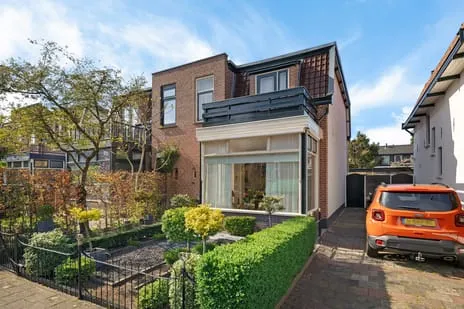 Twee-onder-één-kap te koop: Singel 31, Cereslaan Bussum