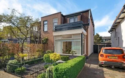 Twee-onder-één-kap te koop: Singel 31, Cereslaan Bussum
