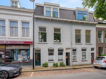 Tussenwoning te koop: Singel 358, Dordrecht