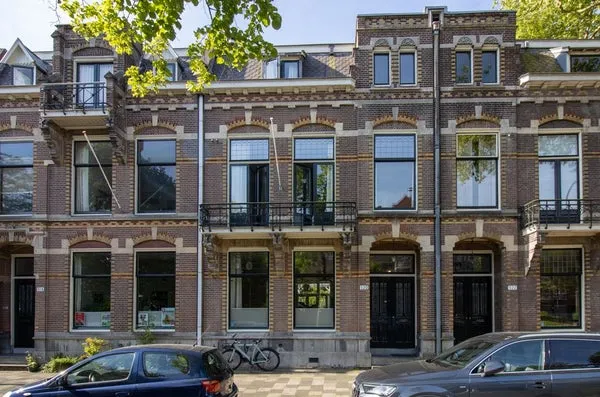 Terraced house for sale: Singel 520, Rozenhof en omgeving Dordrecht