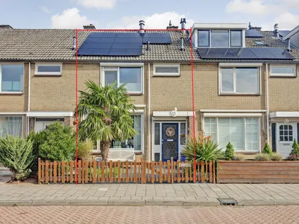 Tussenwoning te koop: Singel 73, Puttershoek Woonkern Puttershoek