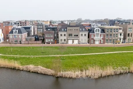 Twee-onder-één-kap te koop: Singelbuurt 7, Europa Purmerend