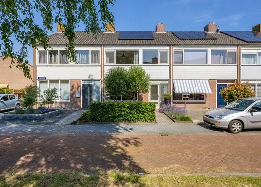 Terraced house for sale: Singelhorn 4, Grijpskerk Grijpskerk