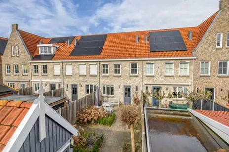Tussenwoning te koop: Singelkade 80, Middelharnis westplaat Middelharnis