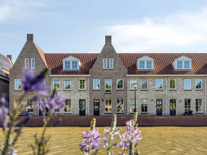 Tussenwoning te koop: Singelkade 92, Middelharnis westplaat Middelharnis