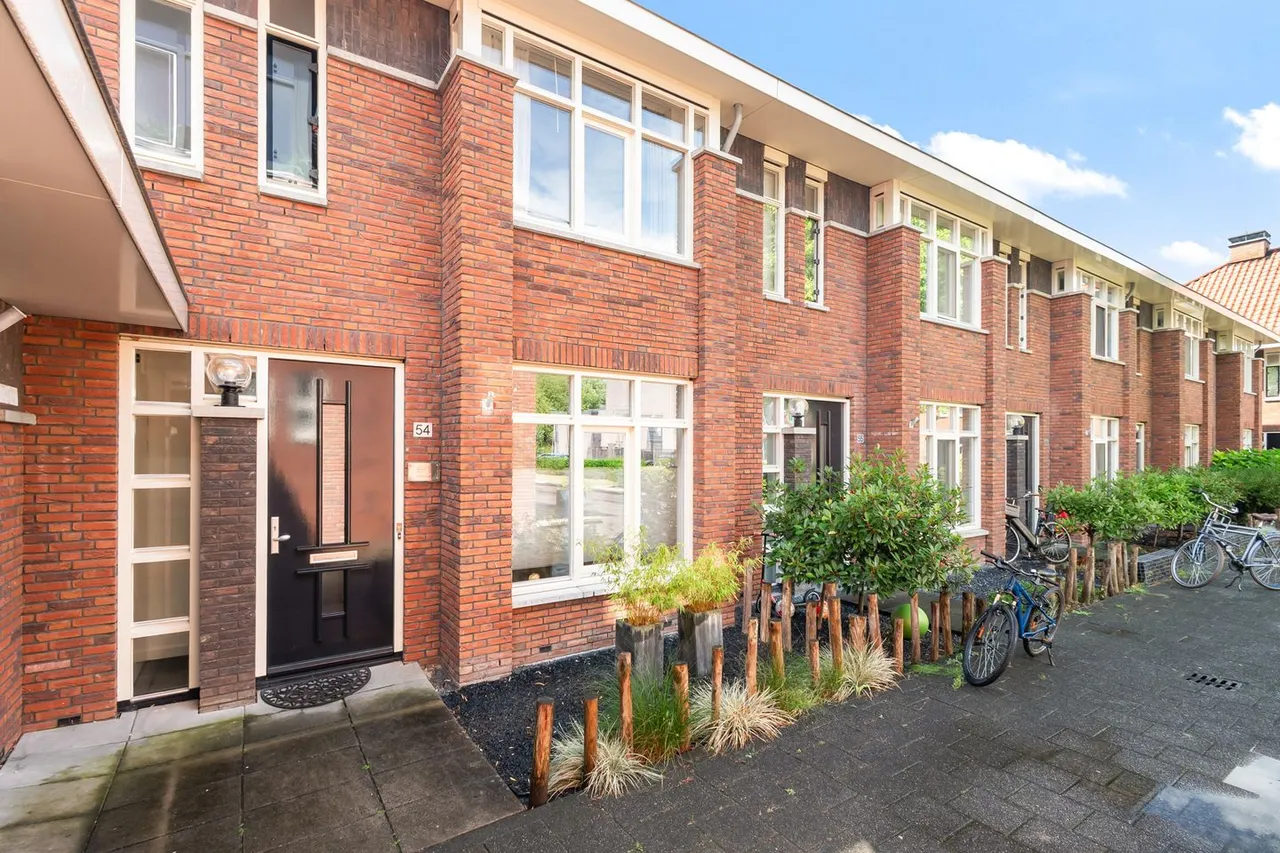 Tussenwoning te koop: Singelplein 54, Woerden