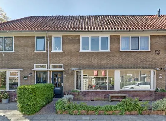 Tussenwoning te koop: Singelstraat 28, Trebolbuurt Harlingen