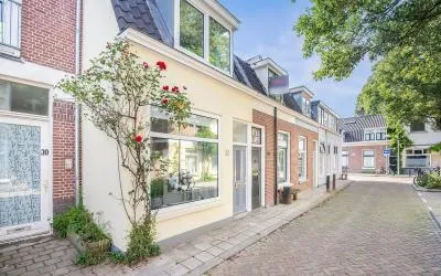 Tussenwoning te koop: Singelstraat 32, Pijlsweerd-Zuid Utrecht