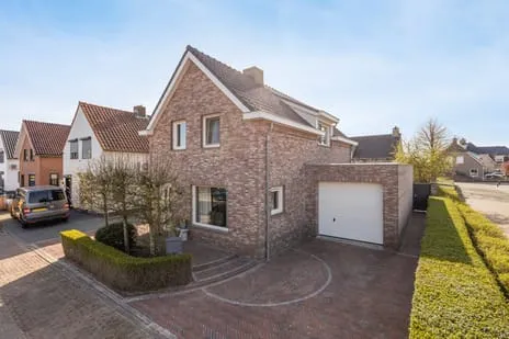 Twee-onder-één-kap te koop: Singelstraat 33, Sint Willebrord St. Willebrord