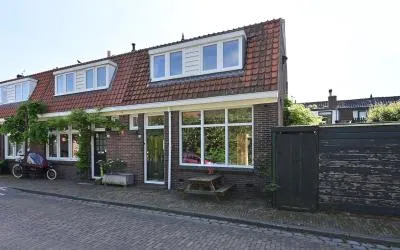Hoekwoning te koop: Singelstraat 43, Vesting Muiden Muiden