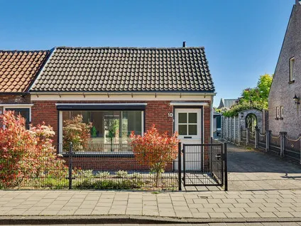 Hoekwoning te koop: Singelweg 10, Axel