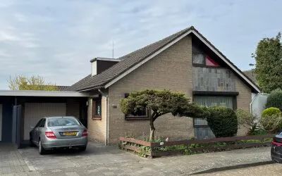 Twee-onder-één-kap te koop: Singelweg 113, Axel