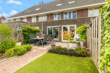 Tussenwoning te koop: Singelweide 84, De Citadel Heemskerk