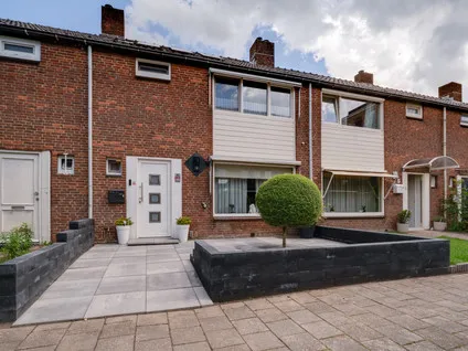 Tussenwoning te koop: Singravenlaan 3, Over het Lange Water Arnhem