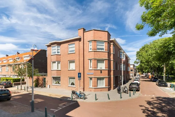 Appartement te koop: Sinjeur Semeynsweg 191, Laakkwartier-West 'S-Gravenhage
