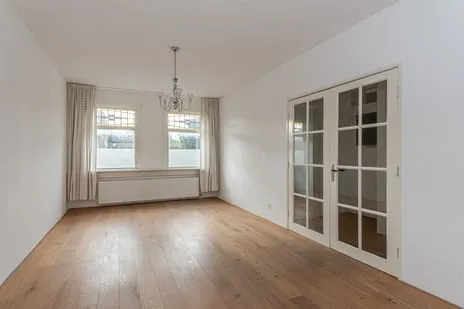 Appartement te koop: Sinjeur Semeynsweg 215, Laakkwartier-West 'S-Gravenhage