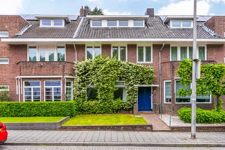 Tussenwoning te koop: Sint Antoniusweg 4, Op de Nobel Heerlen