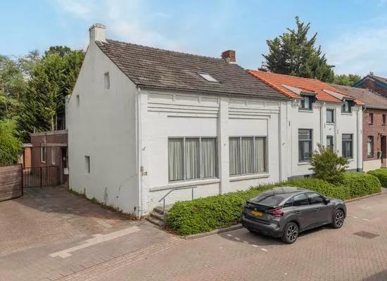 Hoekwoning te koop: Sint Barbarastraat 112, Palemig Heerlen