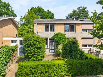 Tussenwoning te koop: Sint Camillusstraat 21, Kitskensdal Roermond