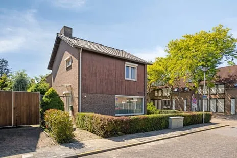 Detached house for sale: Sint Catharinahof 2, Buchten Buchten
